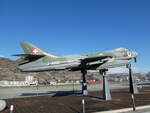 (243'763) - Schweizer Luftwagge - Hawker Hunter F.58 J 4100 - am 11. Dezember 2022 in Sion, Airport