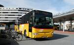 (281'715) - PostAuto Wallis - VS 566'240/PID 5174 - Irisbus (ex BUS-trans, Visp) am 21. Oktober 2025 beim Bahnhof Visp