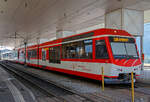 Der „KOMET“ MGB ABDeh 4/8 2025 ein Stadler Niederflur-Panoramatriebzug mit Zahnrad- und Adhsionsantrieb steht am 07.09.2021, mit vorangestellten Niederflur-Gelenksteuerwagen ABt 2131als