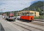 Autour de la voie ferr�e / Rund um die eiserne Bahn (Herbstevent 2024)  Le Biniou , die kleine Draisine Dm 2/2 N�3 war f�r mich einer der H�hepunkte bei diesem Themenwochenende, hier zu sehen in Blonay. Einerseits bewunderte ich den  eingebauten  Mechanismus des  Biniou , die es erlaubt, jederzeit und an jeder Stelle die Dm 2/2 zu drehen oder wegzustellen. Andererseits auch die Draisine als solche, die ungeplant, dank ihrer geringen Gr�sse gerade noch Platz auf dem Lastwagen fand und spontan auch noch mitgenommen wurde. Neben der mehrmals vorgef�hrten Demonstration des  Drehens  des Biniou wurden mit dem Biniou auch einige Pendelfahrten Blonay - Chantemerle - Blonay angeboten und zu diesem Zweck der  Bahnhof  Chantemerle fahrdienstlich besetzt. 7. September 2024 