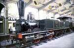 Dampflok  Genf  Nr.28, Baujahr 1858, L�P 10,941 m, 46,7 t, Vmax 60 km/h im Verkehrshaus Luzern am 23.08.1979.