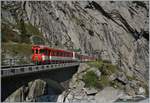 Ein MGB Regionalzug hat kurz vor Andermatt die Teufelsschlucht verlassen und wird in Kürze in Andermatt eintreffen.

13. Sept. 2020