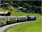 Der Goldenpass Classic mit den wunderschnen Pullmanwagen  Belle Epoque  ist am 31.07.2008 zwischen Schnried und Gstaad unterwegs.