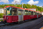   Der Steuerwagen CEV BT 222 steht mit dem Gepäcktriebwagen CEV BDeh 2/4 Nr.