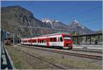 In Martigny wartet der Region Alpes NINA RABe 525-039 auf die Abfahrt nach Le Châble. Durch die laufende Inbetriebnahme der EVO RABe 733 ist das Ende der Einsätze der Region Alpes NINA absehbar.

9. April 2026 