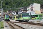 Während der neue TPC ABe 4/8 471 in Le Sépey auf die Abfahrt nach Les Diablerets wartet, erreicht der TPC Beh 4/8 592 als Gegenzug auf dem Weg nach Les Diablerets den kleinen Kopfbahnhof.

27. Juli 2024 

