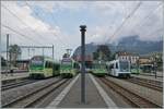 Ein Bahnhof voller Züge: in Aigle (TPC) stehen der Beh 2/6 546 nach Chambéry, der Beh 2/6 545, der Beh 4/8 592 nach Les Diablerets und den neue ABe 4/8 473  mit der gefälligen  Glacier 3000  Werbung; daneben noch zu sehen ein A-L Zug nach Leysin. 

3. Aug. 2024