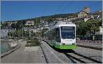 Der TransN Be 4/8 32 erreicht als Regionalzug R 15 5675 von Boudry kommend sein Ziel Neuchtel Place Pury Littorail.