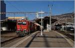 Der SBB Hilfzug Xmas 99 858 9177 004-0 auf dem Weg Richtung Montreux bei der Durchfahrt in Vevey.