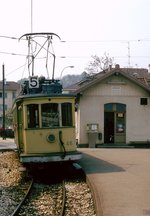Als Ergänzung zu Ollis aktuellen Aufnahmen der Tramway Neuchatelois noch einige Bilder aus dem Mai 1980: In Areuse begann damals noch die ca.