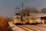 TN/TRN: Eher seltene Kreuzung in Auvernier der Be 4/4 582 und 583 im Mai 1984.
Foto: Walter Ruetsch