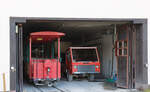 riffelalp/862292/das-riffelalp-tram-in-einem-schuppen-im Das Riffelalp-Tram: In einem Schuppen im Hotel Riffelalp steht Wagen 2 mit dem Transportanhänger (unsichtbar). 18.September 2024 