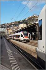 Alltagsverkehr Regionalverkehr in Montreux mit den die REV dominierenden Flirts RABe 523.