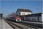 Der SNCF Z 31533 Régiolis tricourant wendet in Coppet für die Rückfahrt Richtung Annemasse.

21. Jan. 2020