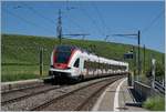 Der SBB RABe 522 213 als Regionalzug von La Plaine nach Genève verlässt Russin.