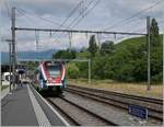 Der SBB LEX RABe 522 230 wartet in La Plaine auf die Rückfahrt nach Genève. Weil in La Plaine nur noch ein Bahnsteiggeleis vorhanden ist, verkehren einige Züge der SL6 von und nach Bellegarde ohne Halt in La Plaine. 

28. Juni 2021
