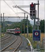 Kurz vor der Aufnahme der direkten Züge von Aigle nach Le Brassus in der zweiten August Woche erreicht ein TRAVYS RBDe 560 Domino den umgebauten Bahnhof von Le Day.