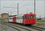 Zur Erg�nzung des Stadler Be 2/2 14 (Be 557 614) mit dem Baujahr 1990, konnte die O-C bzw. TRAVYS von der Sihltal Z�rich Ueltilberg Bahn den BDe 4/4 15 (ex SZU BDe 576 513)  l'Orbe  mit dem Bt 51  La Sihl  - beide Baujahr 1960 -  erwerben und im Reisezugverkehr einsetzen. 

Das Bild zeigt den O-C / Travys Zug bei der Ankunft in Chavornay.

27. Jan. 2010