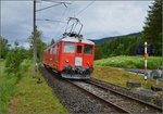 Der Historischer Triebwagen ABDe 2/4 102 der Compagnie du Chemin de fer Régional du Val-de-Travers fährt heute unter RVT-Historique.