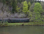 Train du Terroir.

B4ü 3924  auf Strecke  entlang der Areuse zwischen St-Sulpice und Fleurier. Mai 2024.