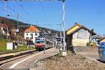 Renan (Kanton Bern, Jura Bernois, die oberste Station im Tal von St.Imier: NPZ Domino-Zug mit RBDe 560 229. 23.April 2021 