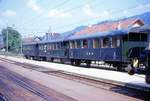 Die drei alten Personenwagen 3, 6 und 2 der OeBB in Balsthal am 19.August 1969.