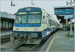 Ein ungschickt überbelichtetes Bild eines damals noch im  BLS -Blau gehaltenen RBDe 565 734 beim Halt in Konolfingen.
22. Nov. 2006