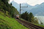 Zwar führt die Gotthardbahn zwischen Brunnen und Flüelen meist direkt am Vierwaldstättersee entlang, leider jedoch meistens im Tunnel.