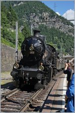 600-luzernzug-chiasso-gotthardbahn/523674/srf-dampfzug-die-c-56-2978 SRF Dampfzug: Die C 5/6 2978 'Elefant' fand grosses Interesse.
Göschenen, den 28. Juli 2016