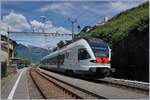 633-bellinzona-luino/559461/der-trenord-etr-524-202-auf Der Trenord ETR 524 202 auf dem Weg nach Malpensa T2 in S.Nazzaro.
20. Mai 2017