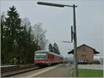 Der DB 629/928 287 ist in Wilchingen Hallau auf der Fahrt nach Erzingen.