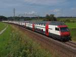 Auf der Fahrt von Brig nach Romanshorn hat am 07.09.2014 IC 819 fast sein Ziel erreicht und wird in Kürze seinen vorletzten Halt, im Bahnhof Amriswil, einlegen.