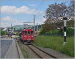 Der Bernina Bahn ABe 4/4 35 verlässt Blonay mit einem Museumszug in Richtung Chaulin. -

7. Mai 2022