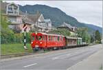 Les chemin de fer disparus - Die verschwundenen Bahnen (RhB Bellinzona -Mesoco 1907 - 2016)  der RhB Bernina Bahn ABe 4/4 I 35 der Blonay Chamby Bahn erreicht mit seinem GmP 3562 beim Ausfahrsignal von Blonay den Bahnhof. 

14. September 2025