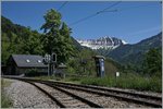 Sendy-Sollard, ein Bahnhof mit Weichen und Signalen aber ohne Bahnsteig, dabei halten hier (auf Verlangen) die zweistündlich verkehrenden Regiaonalzüge Montreux Zweisimmen sowie die