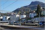Die MOB GDe 4/4 6004  Interlaken  steht mit einem MOB Panoramic Express in der Abstellgruppe von Montreux.