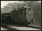Hier noch ein Nachschuss auf die Lok 52 (1909) im Sommer 1961, noch mit dem ursprünglichen ausrollbaren Pantographen. Wengernalp. 