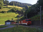 Zentralbahn, Strecke Luzern - Engelberg: Lok 101 961 kommt kurz vor Engelberg aus dem neuen Engelbergertunnel (4043 m lang, 10, 5 % Steigung, eröffnet 2010) heraus.