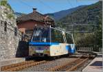 620-locarno-domodossola-centovallibahn/456495/der-ssif-treno-panoramico-61-bei Der SSIF Treno Panoramico 61 bei der Baustellen bedingten langsamen Durchfahrt in Verdasio. 21. Sept. 2015