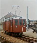 644-aarau-menziken-wynentalbahn/773808/der-wsb-de-44-n176-42 Der WSB De 4/4 N° 42 ( Revisionsdatum R1 5.11.82) ist Aarau WSB unterwegs. 

Analogbild vom 23. Mai 1984