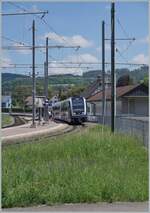 Der AAR ABe 4/12 73  Saphir  erreicht Gontenschwil.  

14. Mai 2022