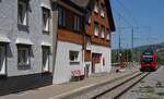 Der ABe 4/12 1001 am 12.08.2026 im Bahnhof Wasserauen. Ganz so menschenleer wie es den Anschein hat, war es dort nicht, bei einer Temperatur jenseits der 30 Grad-Marke hielten sich die Reisenden aber lieber im Schatten auf.