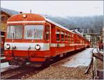 Ein damals ganz neuer Pendelzug der SGA wartet in Appenzell auf die Abfahrt nach St.Gallen.
110 Film / Sept. 1983
