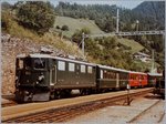 Die Ge 4/4 I 601  Albula  erreicht mit ihrem Schnellzug 550 von St.Moritz nach Chur den Bahnhof Filisur.
20. August 1984