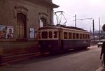 lugano-cadro-dino/527676/lugano-cadro-dino-triebwagen-9-1955-leider-im Lugano-Cadro-Dino: Triebwagen 9 (1955), leider im Gegenlicht beim Depot La Santa, 4.4.1966. 