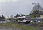 Eine Charakteristik der Seetalbahn ist, dass die praktisch auf ihre gesamten Länge der Strasse entlang führt und folglich durch unzählige risikoreiche Bahnübergänge aufwartet.