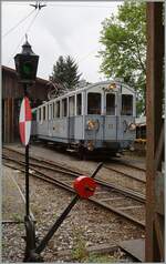 Der schön hergerichtet MOB BCFe 4/4 N° 11 (Baujahr 1905 SIG EAG) der Blonay-Chamby Bahn wartet in Chaulin auf einen neuen Einsatz. 

14. Mai 2016