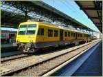 Der Train des Vignes in Lausanne auf Gleis zwei.