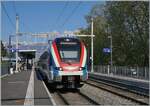 SBB LEX RABe 522 220 ist als L�man Express 23535 der neuen Linie RL7 ist am Ziel seiner Fahrt angekommen, der Zug war sehr gut ausgelastet.