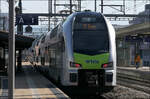 Mit Peter unterwegs in Bern - 

Nachdem RABe 515 031 Mutz in Gümligen seine Türen wieder geschlossen hat kann er die Fahrt als S1 nach Thun wieder fortsetzen.

07.03.2025